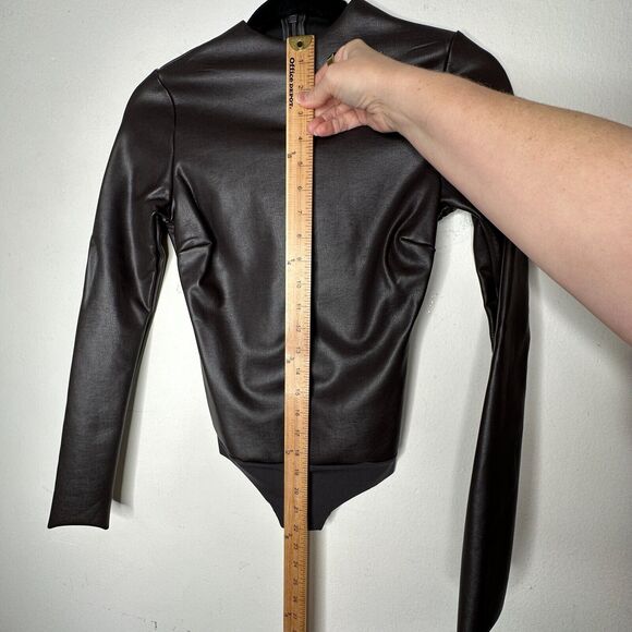 NWT Skims SET Soot Faux Leather Long Sleeve High Neck Bodysuit Biker Shorts XS - Picture 14 of 16